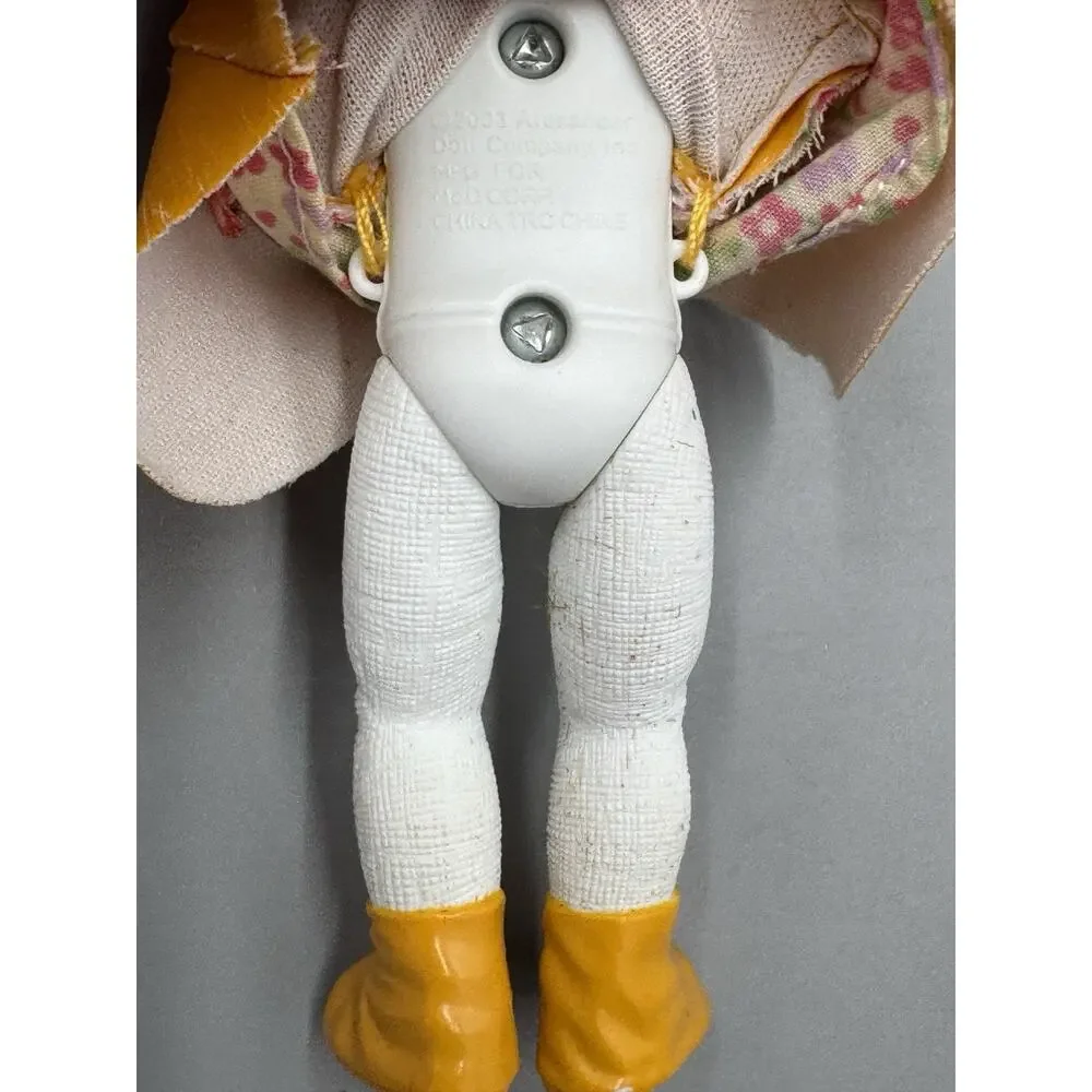 Vintage2003 Madame Alexander Mcdonald's Mini Doll Yellow Raincoat Duck Hat